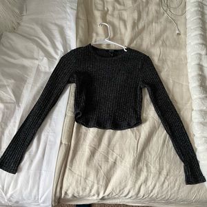 Long sleeve crop top